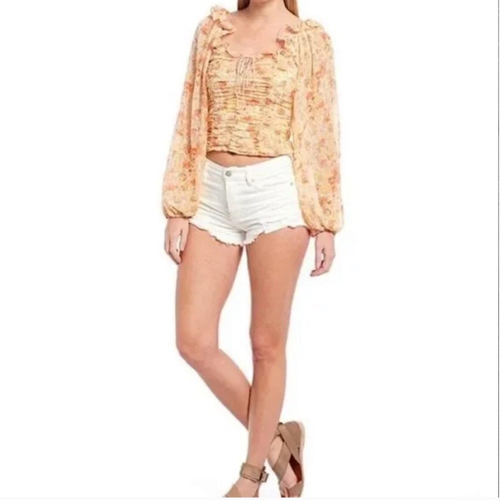WE THE FREE White Button-Fly Denim Frayed Hem Shorts with Exposed Pockets 28